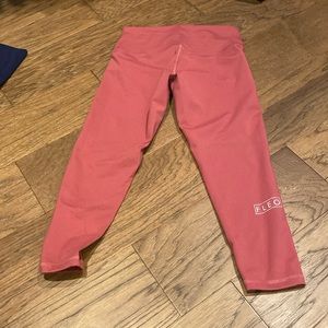 EUC size large 23" fleo leggings